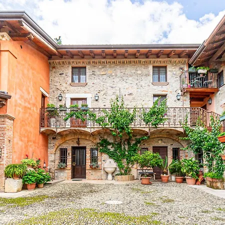 Lägenhet La Casa Nel Borgo San Felice del Benaco